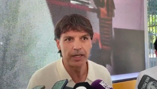 莫伦特斯：西甲每轮解释争议判罚能拉近裁判球迷距离，起教育作用